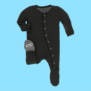 NWT Kickee Footie